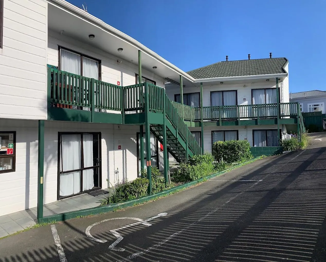 Adelaide Motel Веллингтон 3*,  Новая Зеландия