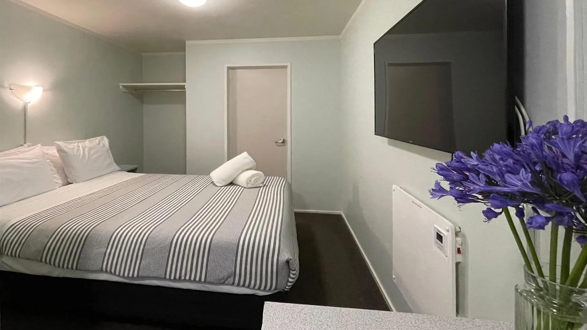 Adelaide Motel Веллингтон