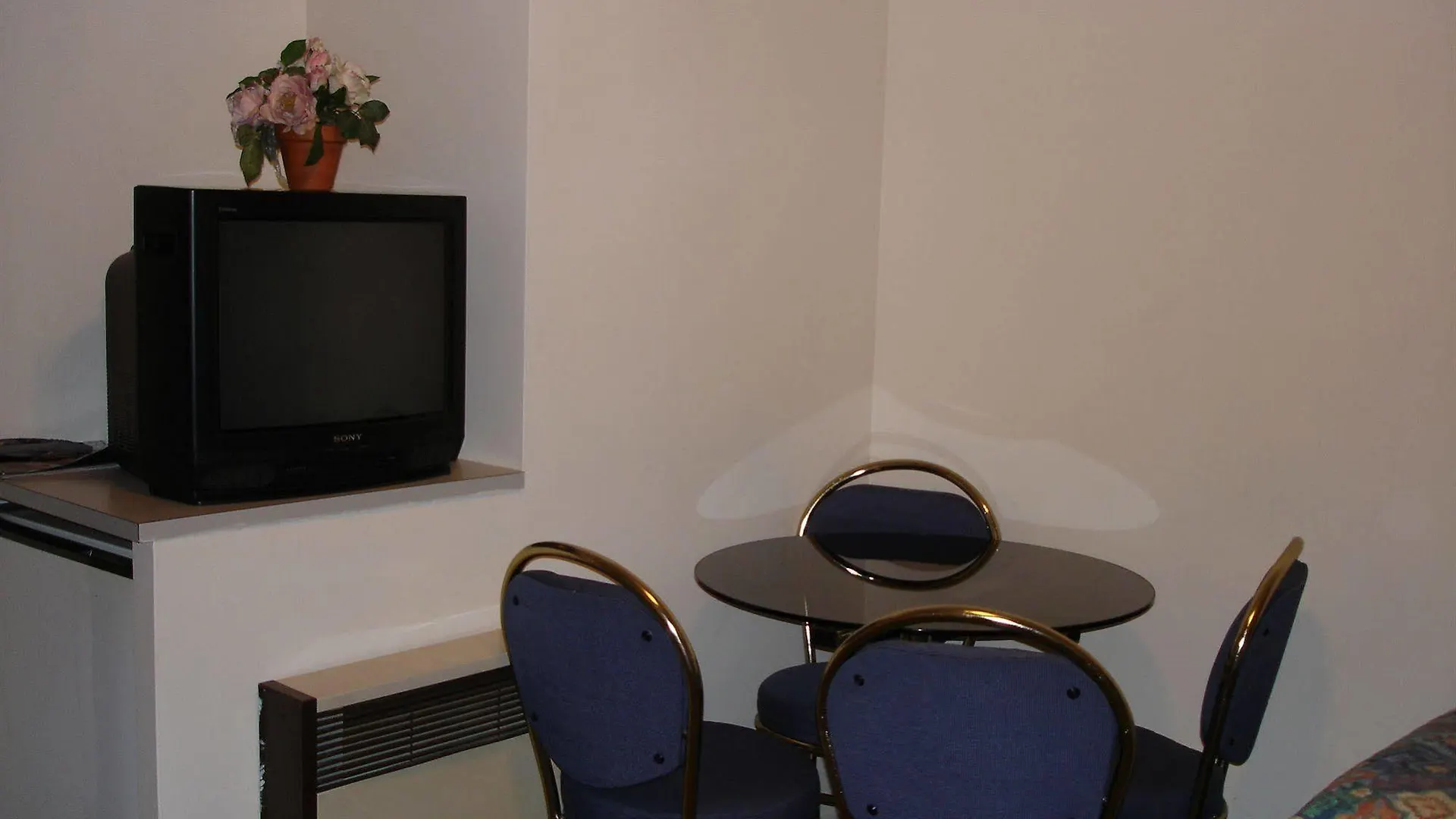 Adelaide Motel Веллингтон
